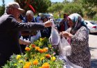 Salihli Belediyesi'nden Arefe Gününde Anlamlı Ziyaret ve Çiçek İkramı