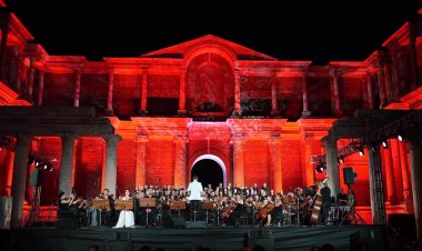UNESCO Dünya Mirası Sardes’te Carmina Burana ile Görkemli Final