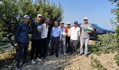 Başkan Mazlum Nurlu Güne Erik Hasadıyla Başladı