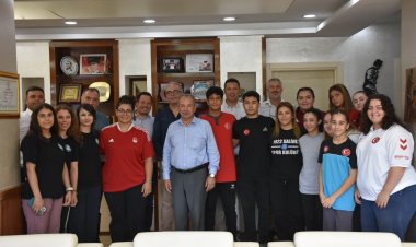 Şampiyon Judocular Salihli Belediyesi’nde Ağırlandı