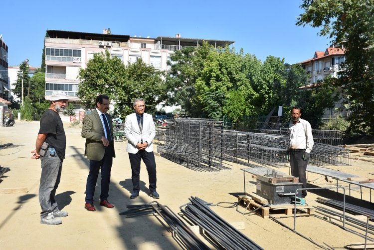 Kaymakam Ali Güldoğan, Salihli'de Yapımı Süren Okul İnşaatlarını Yerinde İnceledi