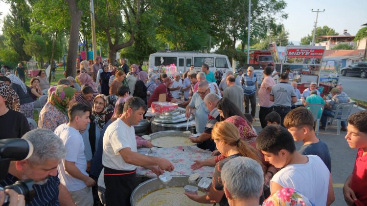 Salihli, Sarıpınar Mahallesi'nde Birlik ve Beraberlik Gecesi