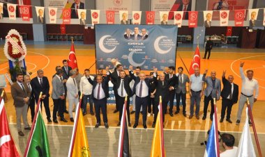 MHP Salihli’de Kongre İptal Edildi: Teşkilat Yeniden Sandık Başına Gidecek