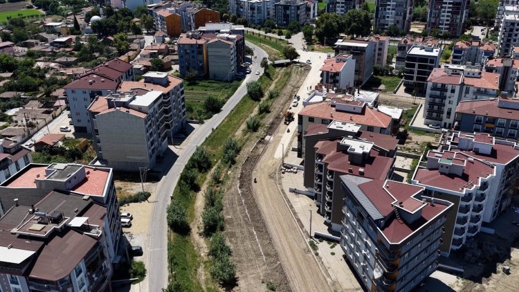 Salihli, Keli Mahallesi’nde Yol Düzenleme Çalışmaları Tamamlandı