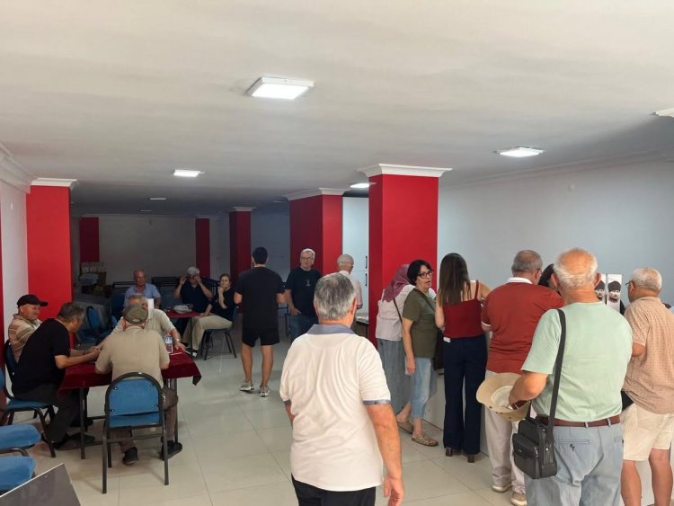 Yeni Parti Salihli’de Üye Kayıtlarını Sürdürüyor
